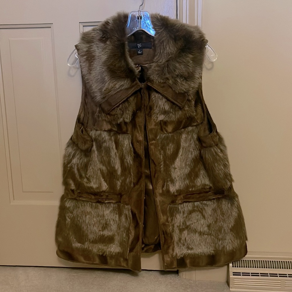 Faux fur brown vest